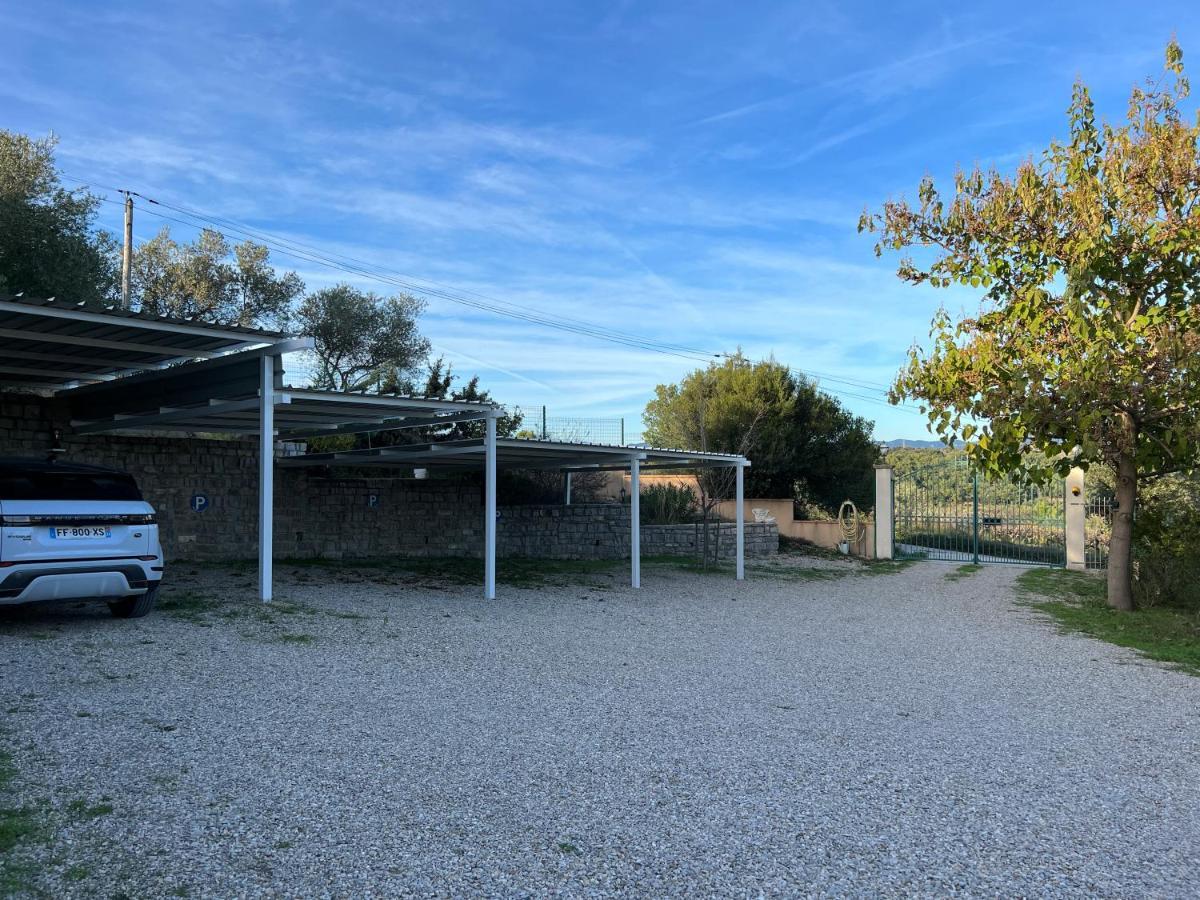 Domaine Maxxim Hotel Clermont-lʼHérault Buitenkant foto